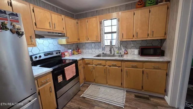 $175,000 | 957 Allardt Highway, Jamestown, TN 38556