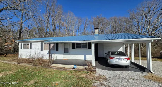 $175,000 | 957 Allardt Highway, Jamestown, TN 38556