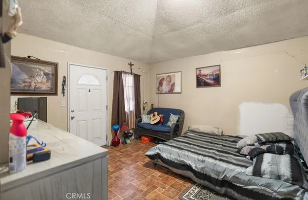$275,000 | 232 Rodriguez Avenue, Shafter, CA 93263