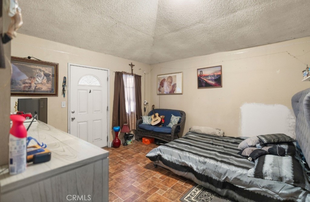 232 Rodriguez Avenue Shafter, CA 93263 - Photo 13 of 18