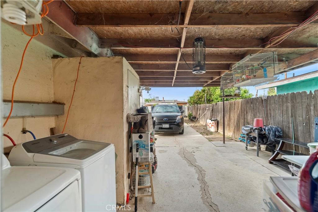 232 Rodriguez Avenue Shafter, CA 93263 - Photo 15 of 18