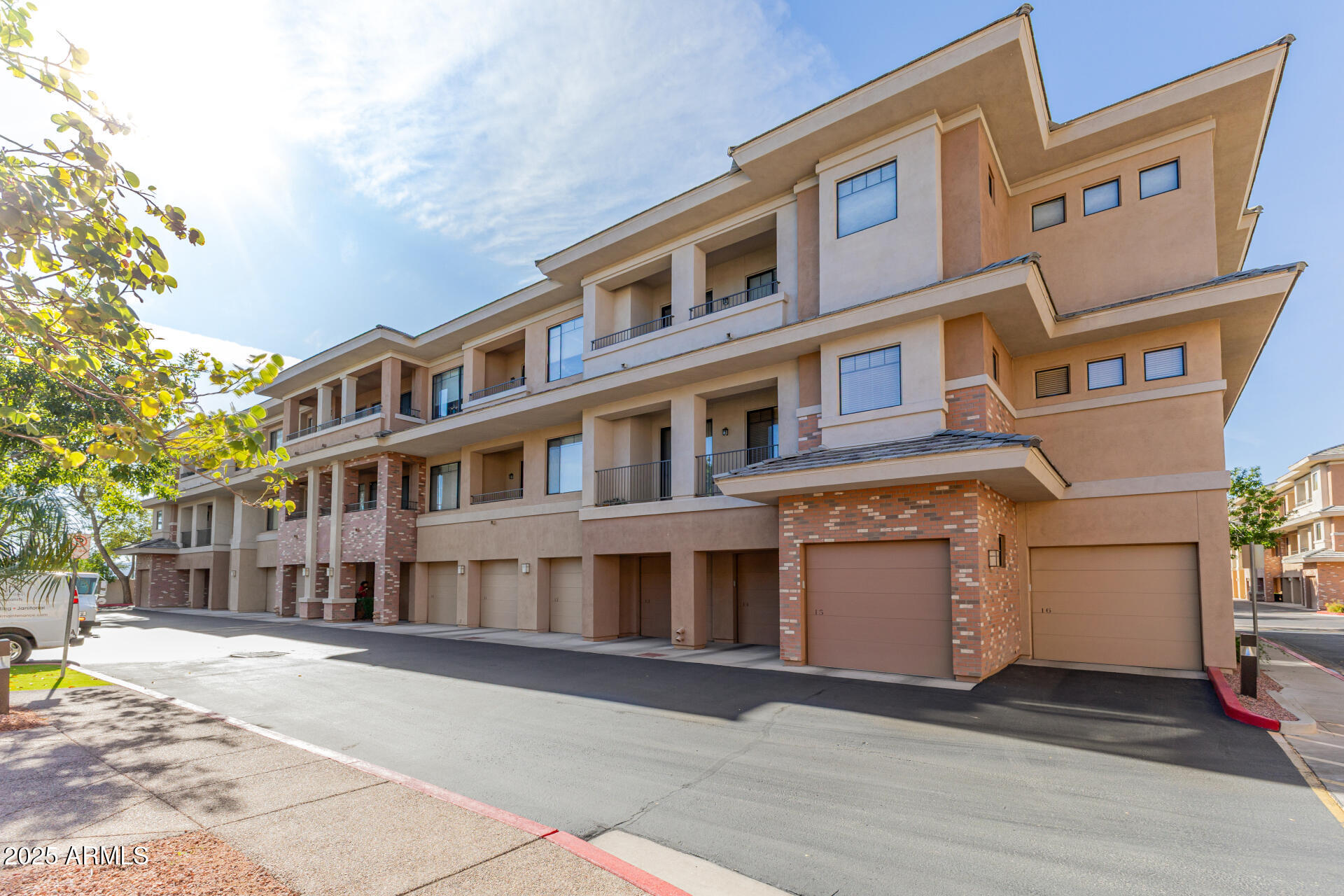 2989 North 44th Street, Unit 1003 Phoenix, AZ 85018 - Photo 8 of 41 Building 1