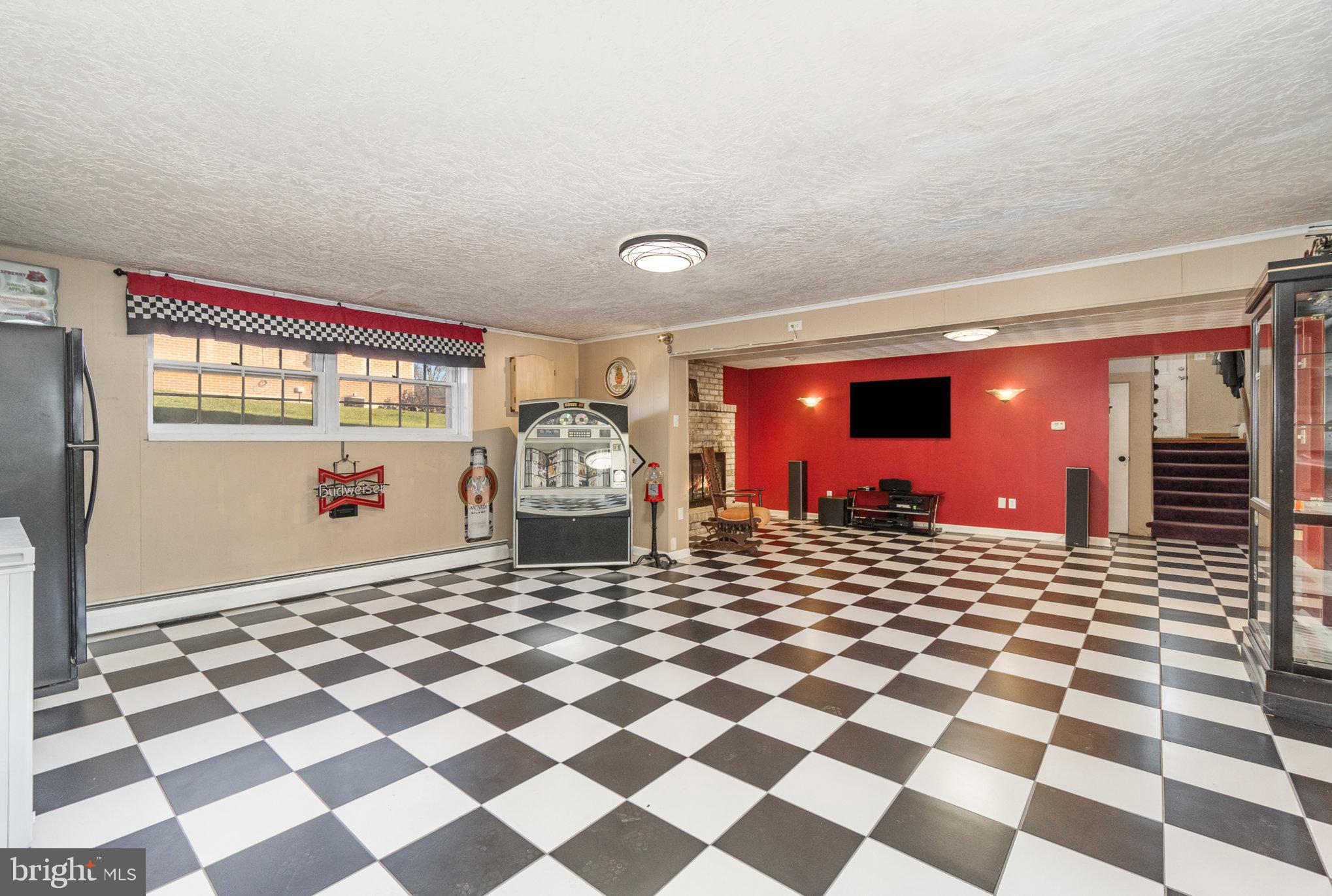 2445 Church Road York, PA 17408 - Photo 18 of 26 Gallery Image 18