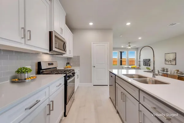 $2,250 | 3212 Lucia Way, Princeton, TX 75407