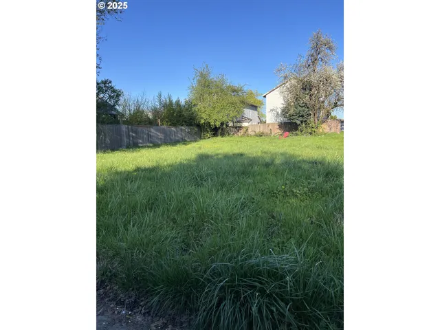 $287,999 | 804 Northeast 93rd Avenue, Portland, OR 97220