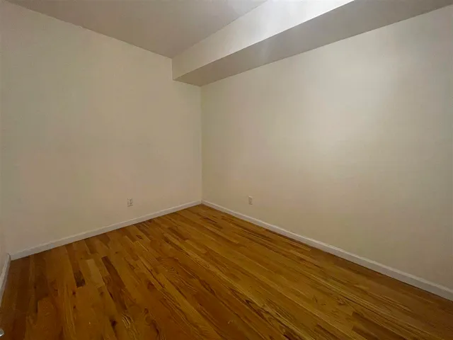 $2,000 | 836 Broadway, Unit 3R, Bayonne, NJ 07002