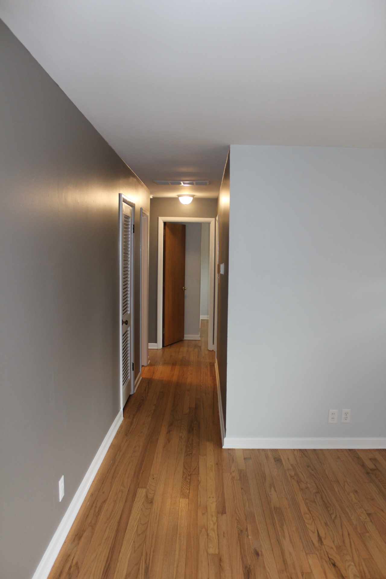 11070 Ruckle Street Carmel, IN 46280 - Photo 9 of 16 Gallery Image 9