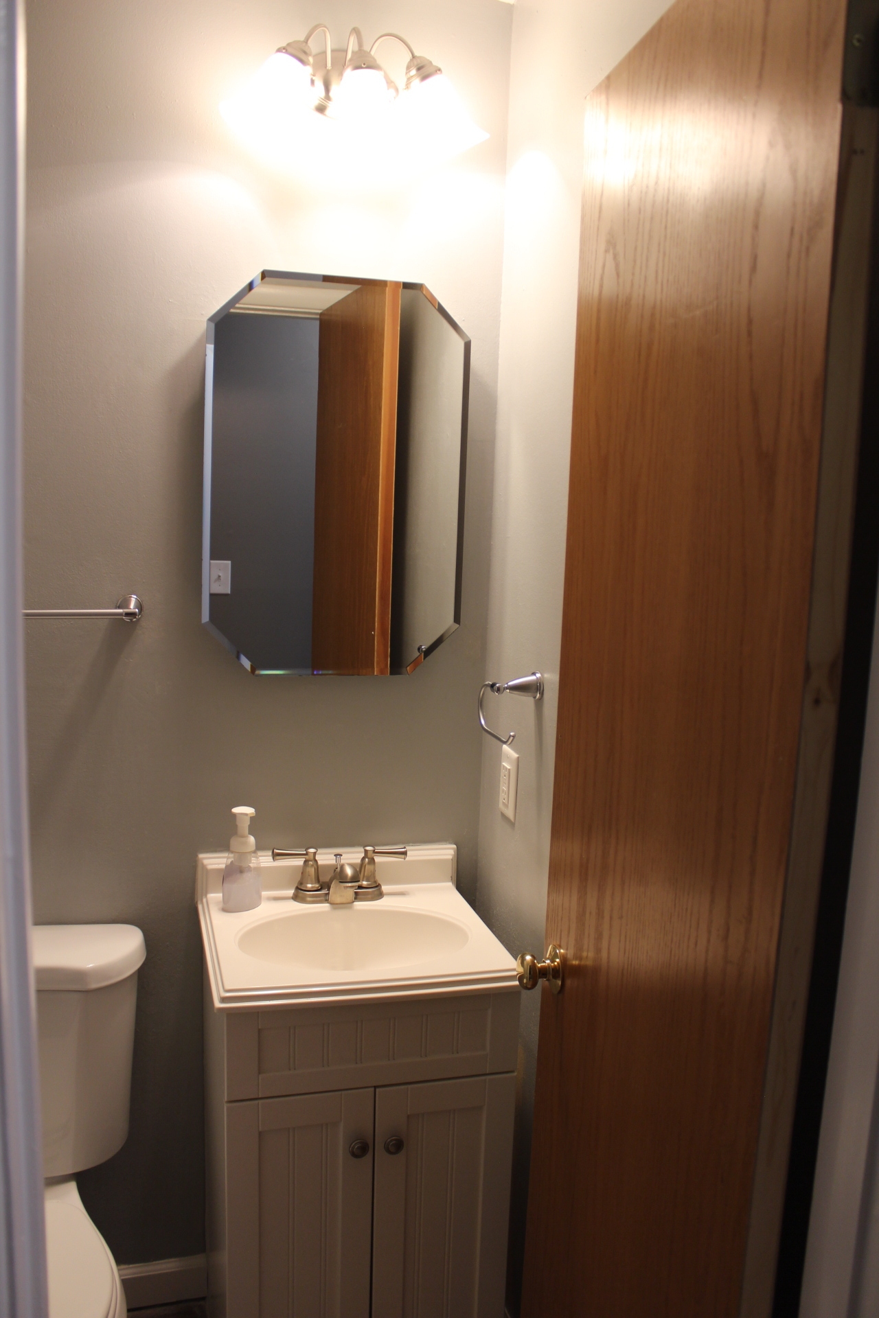 11070 Ruckle Street Carmel, IN 46280 - Photo 10 of 16 Gallery Image 10