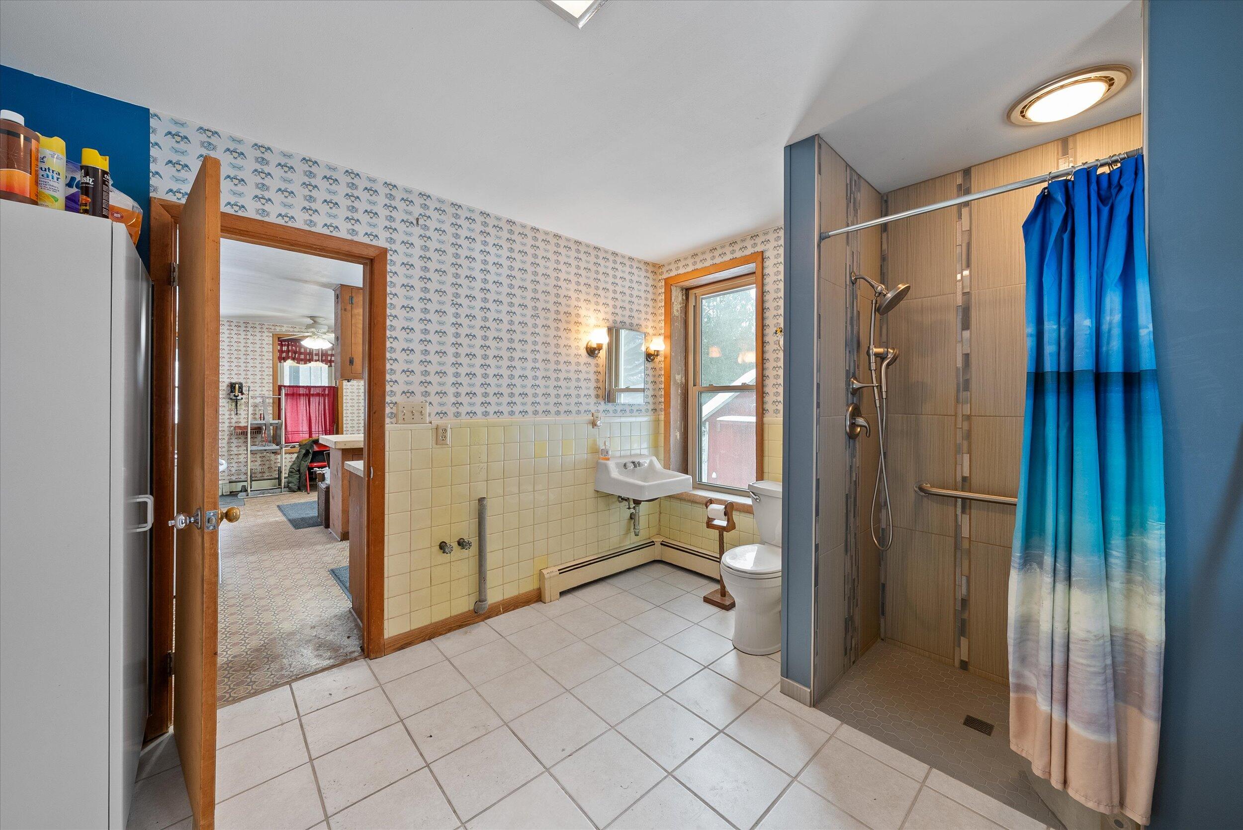 3661 Blue Goose Road West Bend, WI 53095 - Photo 16 of 66 16-Bathroom