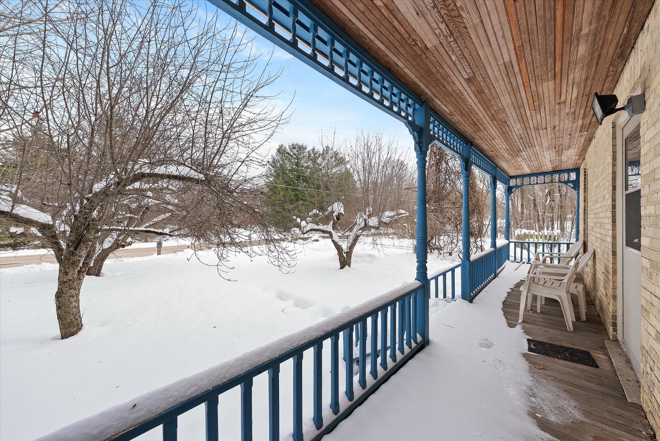 3661 Blue Goose Road West Bend, WI 53095 - Photo 34 of 66 34-Front Porch View