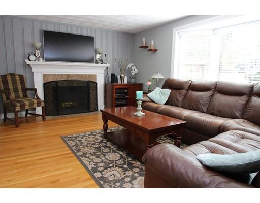 75 Robin Hood Road Stoneham, MA 02180 - Photo 11 of 27 Gallery Image 11