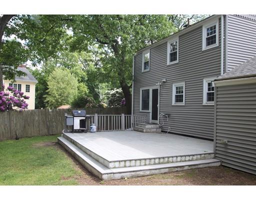 75 Robin Hood Road Stoneham, MA 02180 - Photo 25 of 27 Gallery Image 25