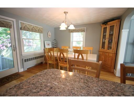 75 Robin Hood Road Stoneham, MA 02180 - Photo 7 of 27 Gallery Image 7