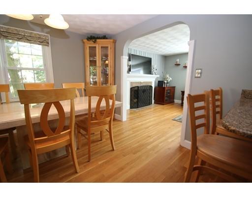 75 Robin Hood Road Stoneham, MA 02180 - Photo 10 of 27 Gallery Image 10