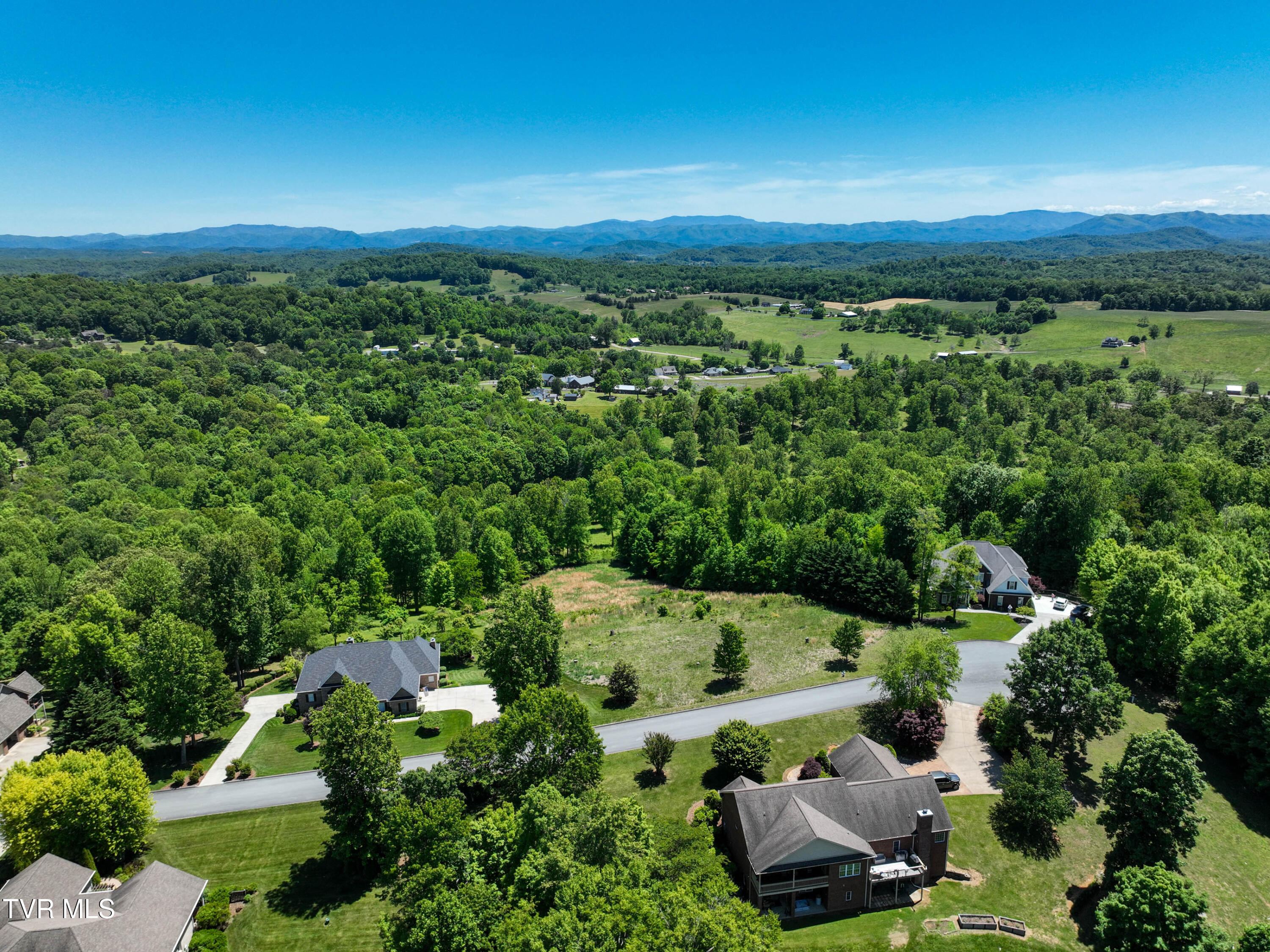 152 Allison Timbers Road, Unit 6 Piney Flats, TN 37686 - Photo 25 of 56 152 Alison Timbers Rd Drone AD-20