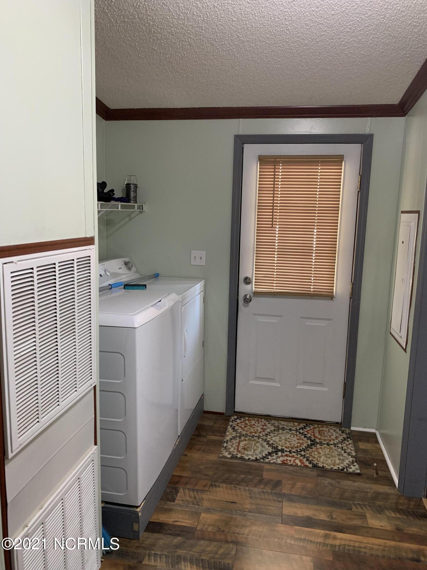 9801 Hunt Road Laurel Hill, NC 28351 - Photo 16 of 20 IMG_2095