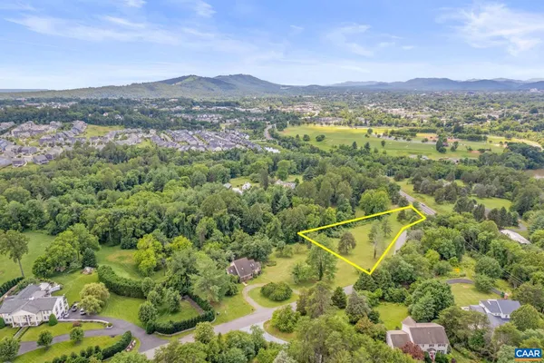 $399,900 | 1625 Franklin Drive, Unit 43, Charlottesville, VA 22911