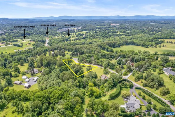 $399,900 | 1625 Franklin Drive, Unit 43, Charlottesville, VA 22911
