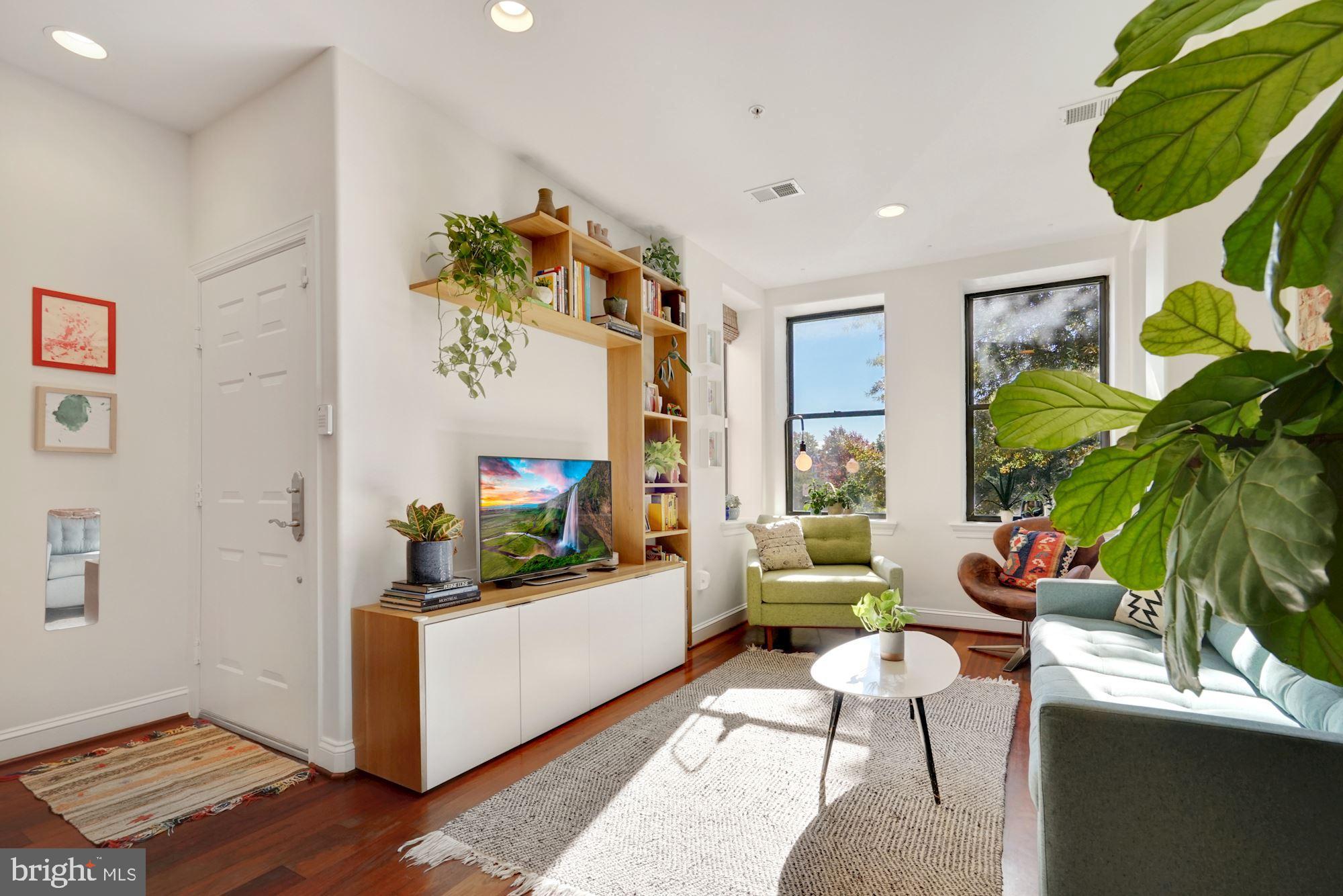 1105 Park Road Northwest, Unit 3 Washington, DC 20010 - Photo 2 of 30