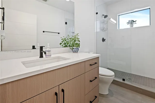 $999,000 | 1226 Northeast 11th Avenue, Fort Lauderdale, FL 33304