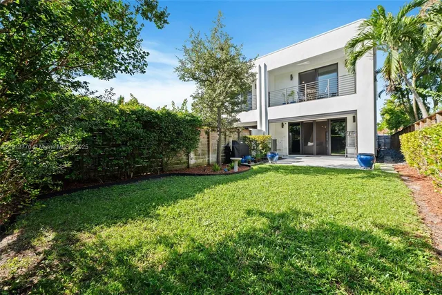 $999,000 | 1226 Northeast 11th Avenue, Fort Lauderdale, FL 33304