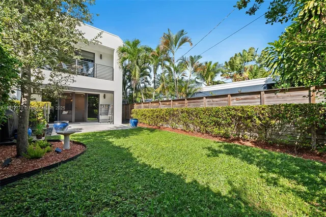 $999,000 | 1226 Northeast 11th Avenue, Fort Lauderdale, FL 33304
