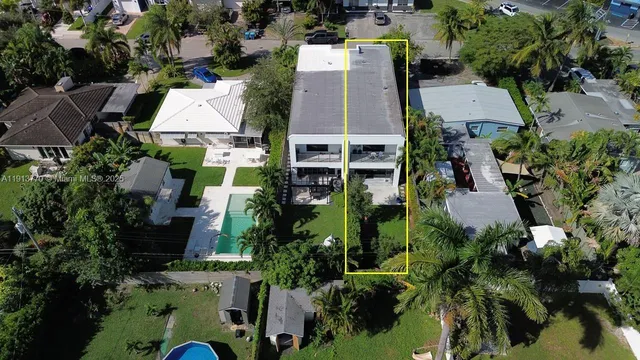 $999,000 | 1226 Northeast 11th Avenue, Fort Lauderdale, FL 33304