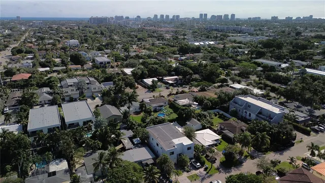 $999,000 | 1226 Northeast 11th Avenue, Fort Lauderdale, FL 33304