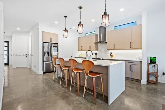 $999,000 | 1226 Northeast 11th Avenue, Fort Lauderdale, FL 33304