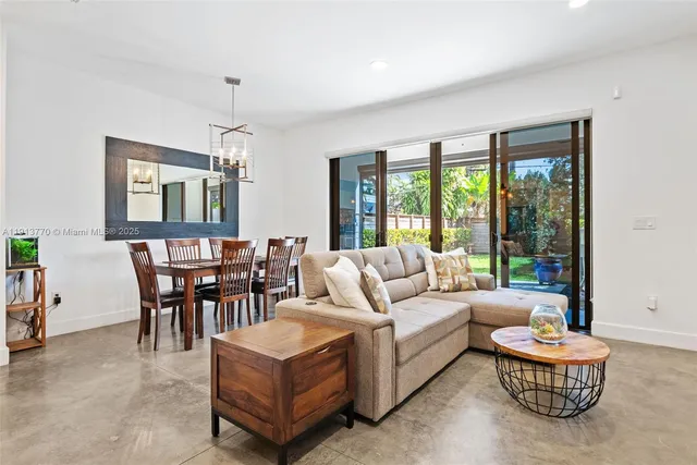 $999,000 | 1226 Northeast 11th Avenue, Fort Lauderdale, FL 33304