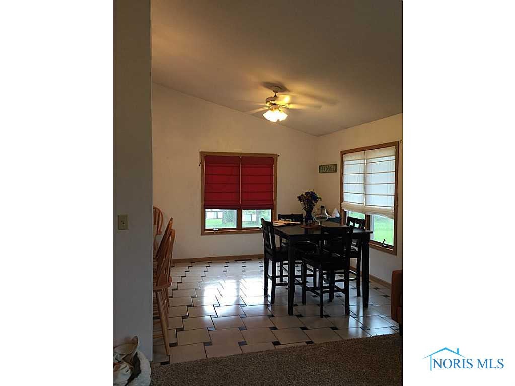 23312 Breckler Road Defiance, OH 43512 - Photo 5 of 16 Dining Room.
