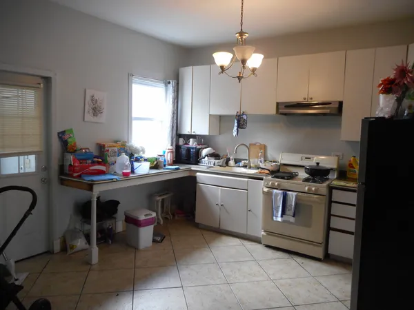 $259,900 | 2820 West 36th Street, Chicago, IL 60632