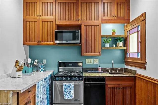 $615,000 | 605 North Asheboro Street, Liberty, NC 27298