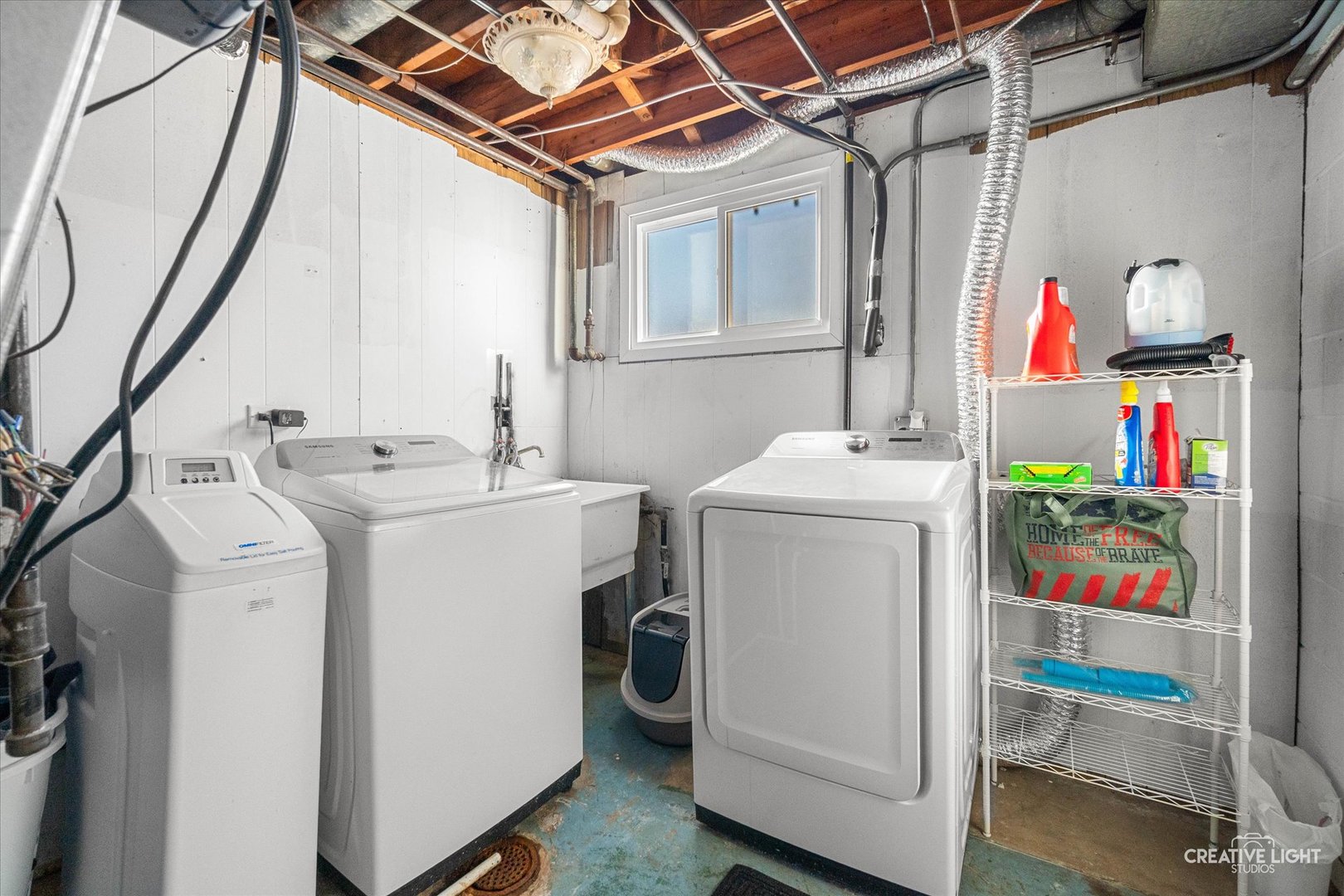 545 Gordon Drive Crete, IL 60417 - Photo 18 of 24 a utility room with dryer and washer