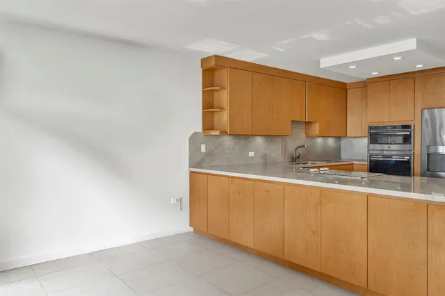 $3,400 | 11930 North Bayshore Drive, Unit 404, North Miami, FL 33181