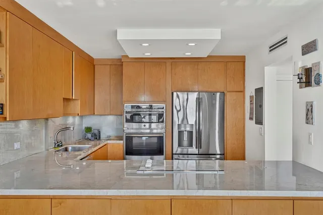 $3,400 | 11930 North Bayshore Drive, Unit 404, North Miami, FL 33181