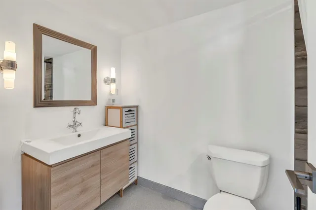 $3,400 | 11930 North Bayshore Drive, Unit 404, North Miami, FL 33181