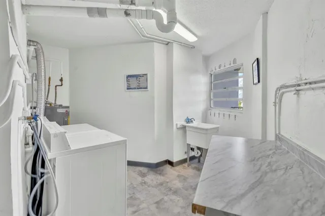 $3,400 | 11930 North Bayshore Drive, Unit 404, North Miami, FL 33181