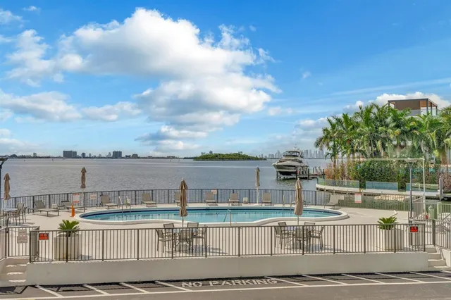 $3,400 | 11930 North Bayshore Drive, Unit 404, North Miami, FL 33181