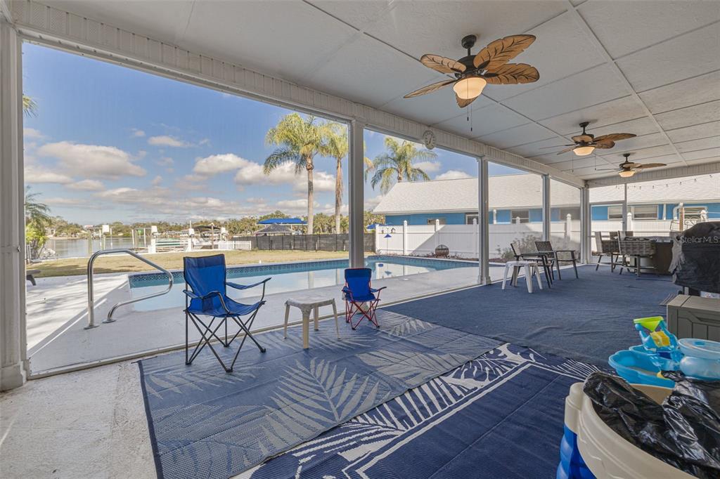 5531 Manatee Point Drive New Port Richey, FL 34652 - Photo 18 of 61 a living room filled with furniture