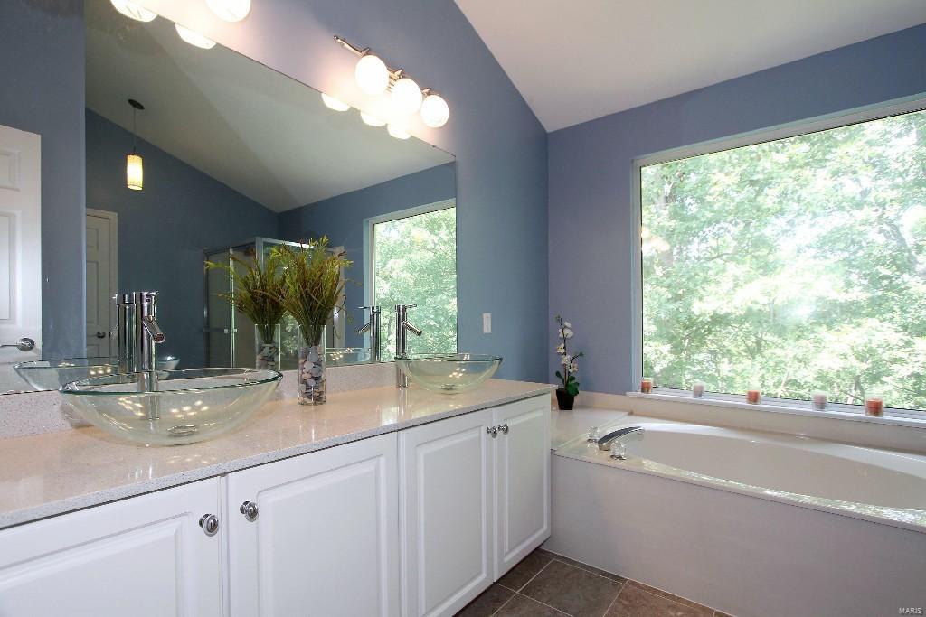1336 Richland Meadows Drive Ballwin, MO 63021 - Photo 17 of 30 Gallery Image 17