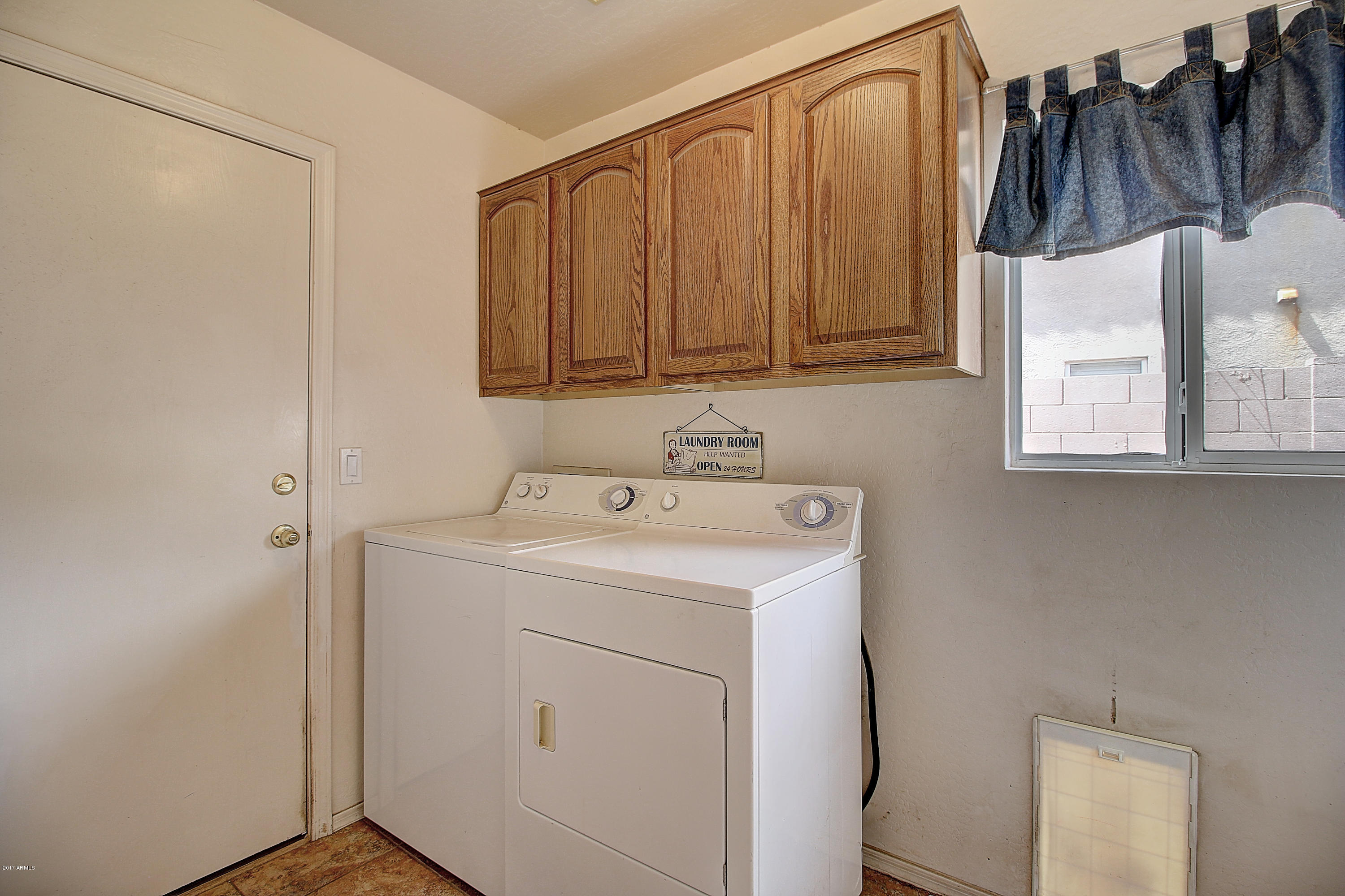15826 West Redfield Road Surprise, AZ 85379 - Photo 22 of 36 IMG_7413_4_5_6_7