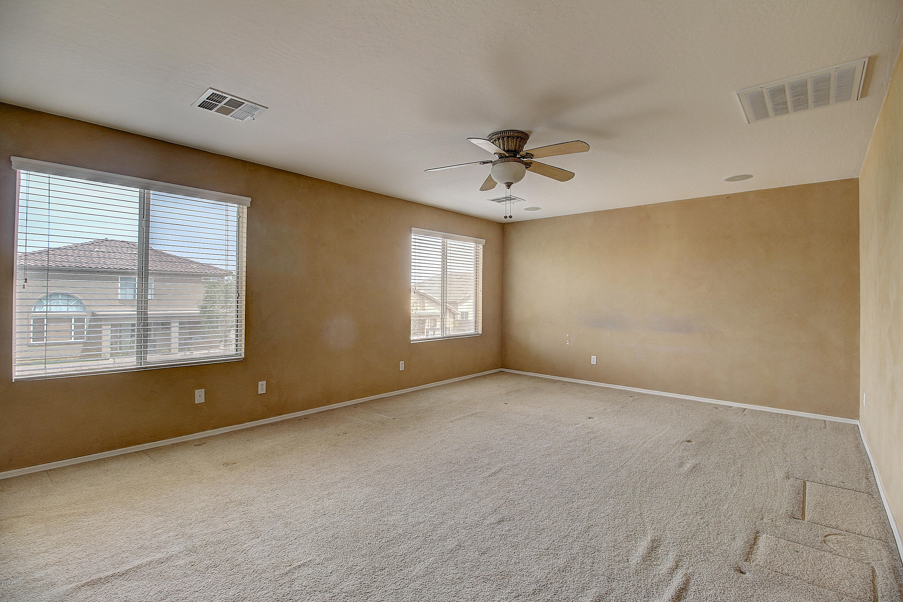 15826 West Redfield Road Surprise, AZ 85379 - Photo 23 of 36 IMG_7423_4_5_6_7