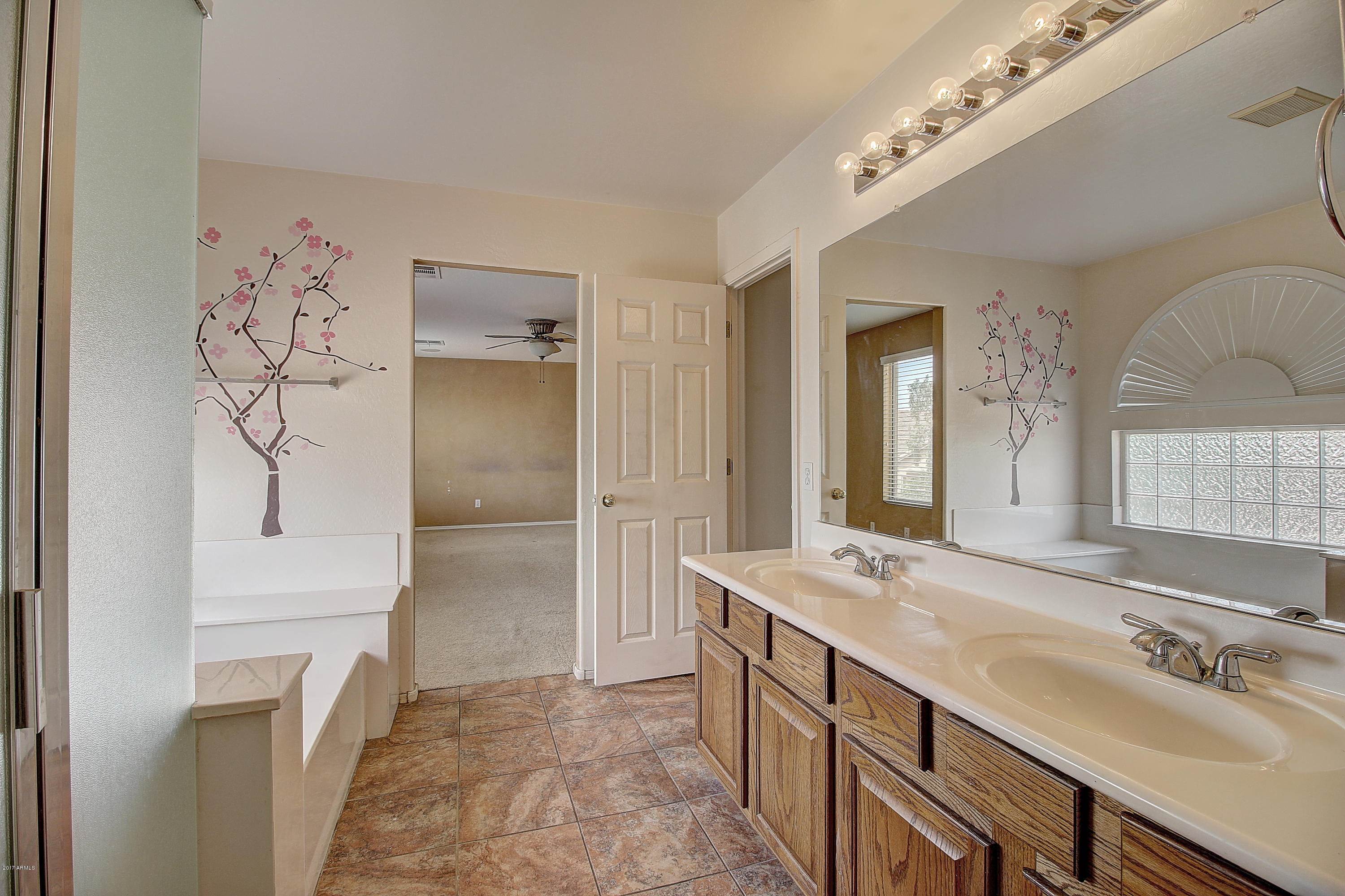15826 West Redfield Road Surprise, AZ 85379 - Photo 27 of 36 IMG_7453_4_5_6_7