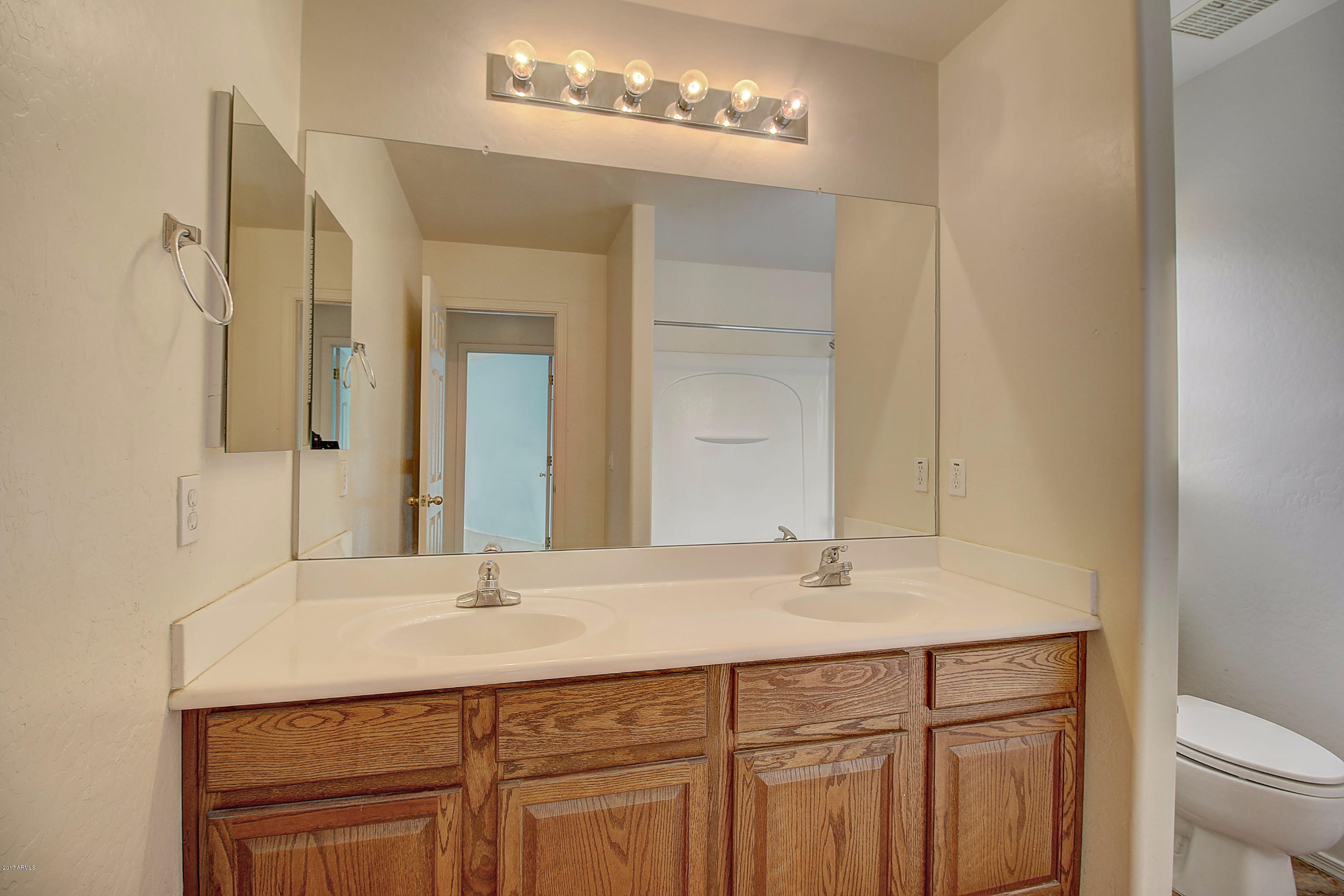 15826 West Redfield Road Surprise, AZ 85379 - Photo 30 of 36 IMG_7483_4_5_6_7