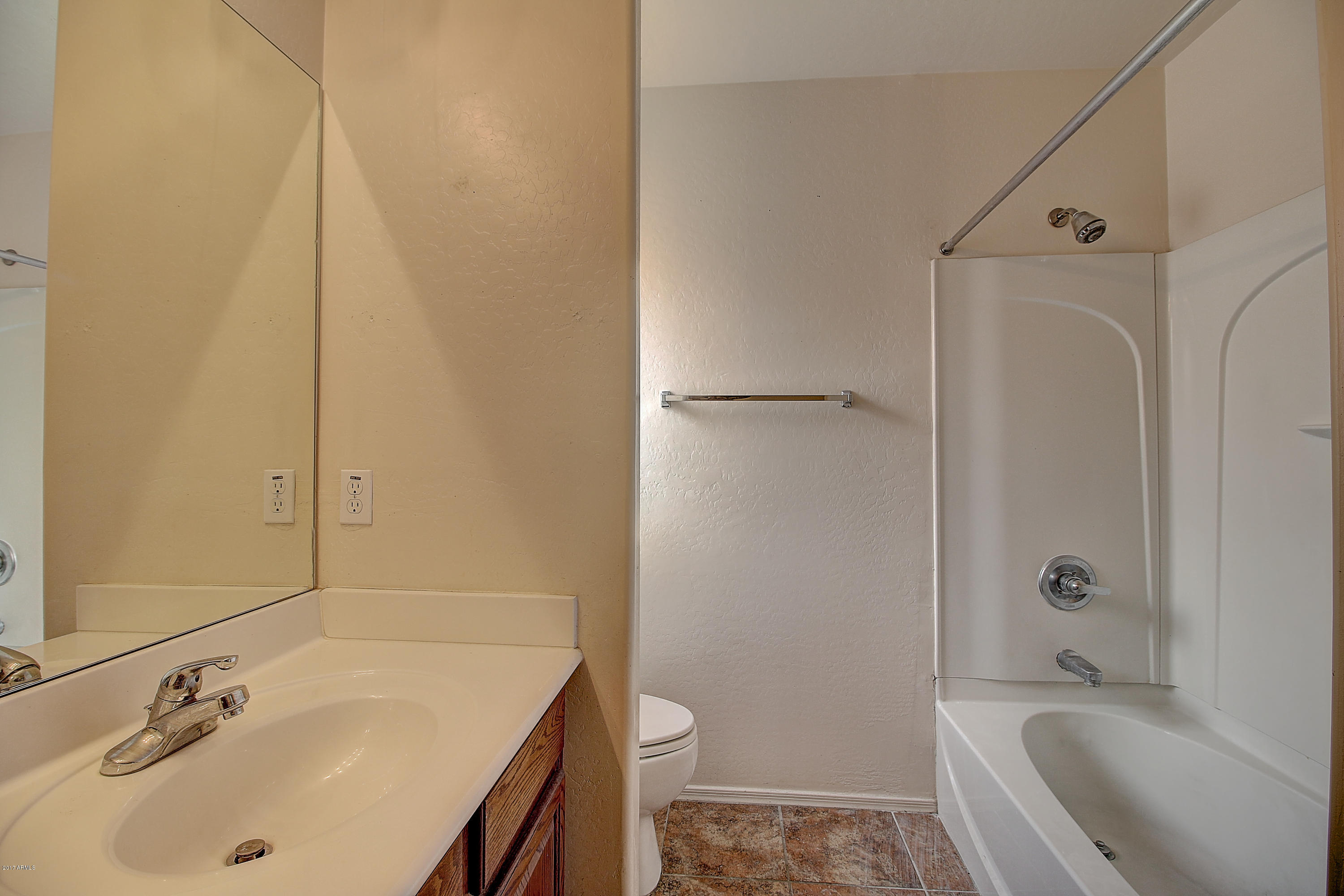 15826 West Redfield Road Surprise, AZ 85379 - Photo 31 of 36 IMG_7493_4_5_6_7