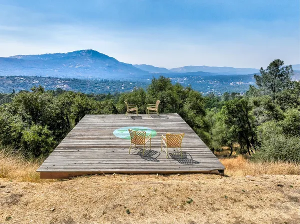 $1,390,000 | 51571 Coyote Ridge Road, Oakhurst, CA 93644