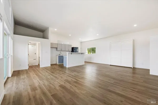 $1,695,000 | 6096 Vine Hill School Road, Sebastopol, CA 95472