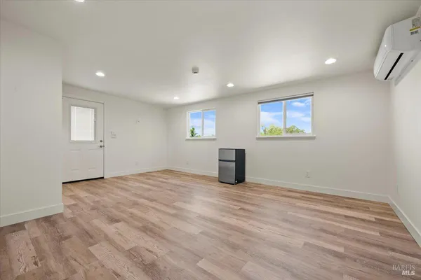 $1,695,000 | 6096 Vine Hill School Road, Sebastopol, CA 95472