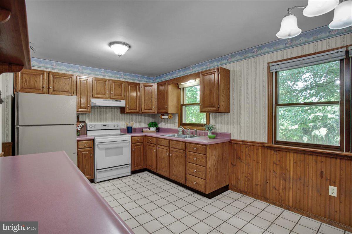 653 River Corner Road Conestoga, PA 17516 - Photo 11 of 37 Kitchen view 2